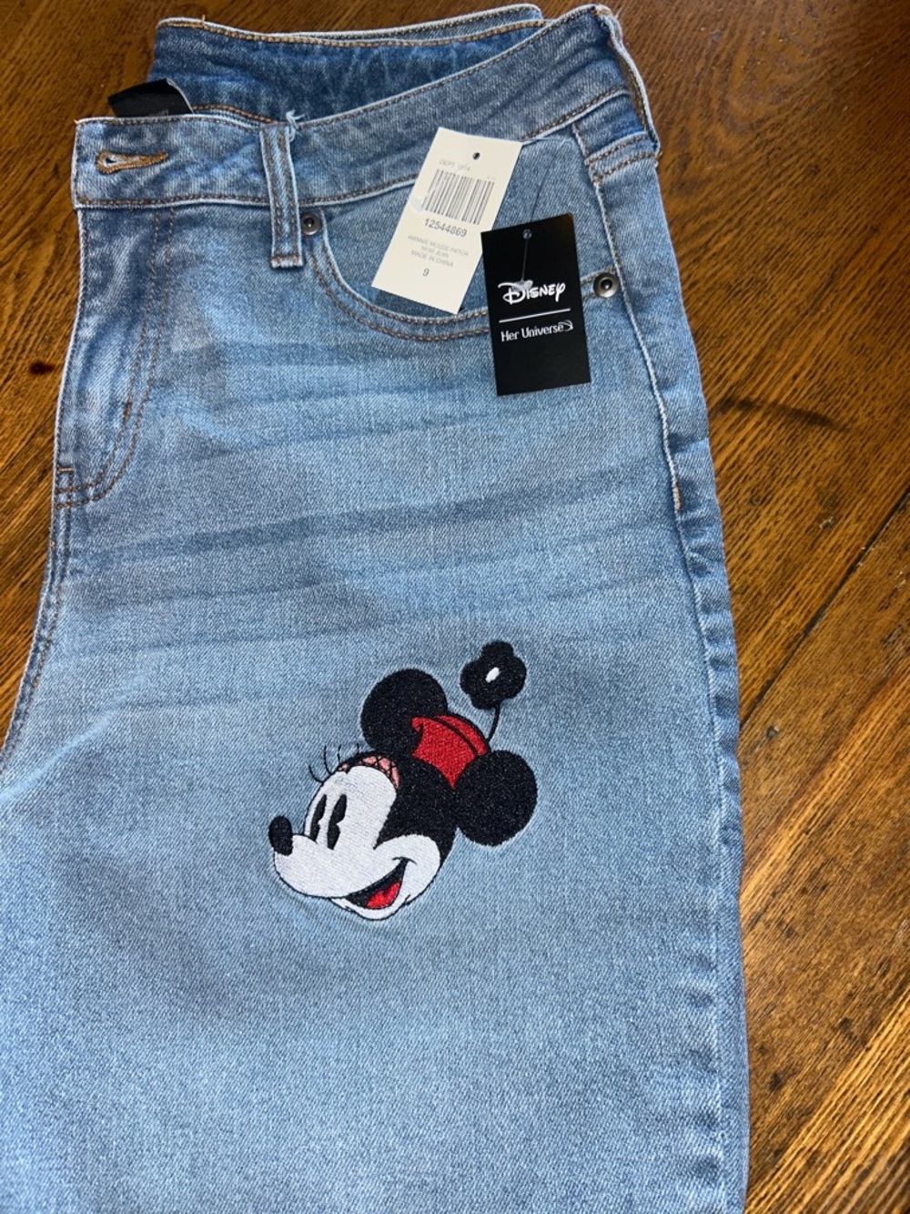 Disney Light Blue Mom Jeans  Mickey and Minnie - Picture 5 of 9